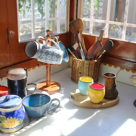 公寓 Ingart Studio House *